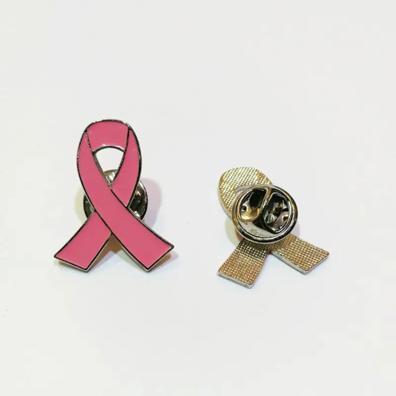 สีชมพู Bowknot เข็มกลัดโลหะผสมเคลือบมะเร็งเต้านมโลโก้ริบบิ้น Lapel Pins Badge