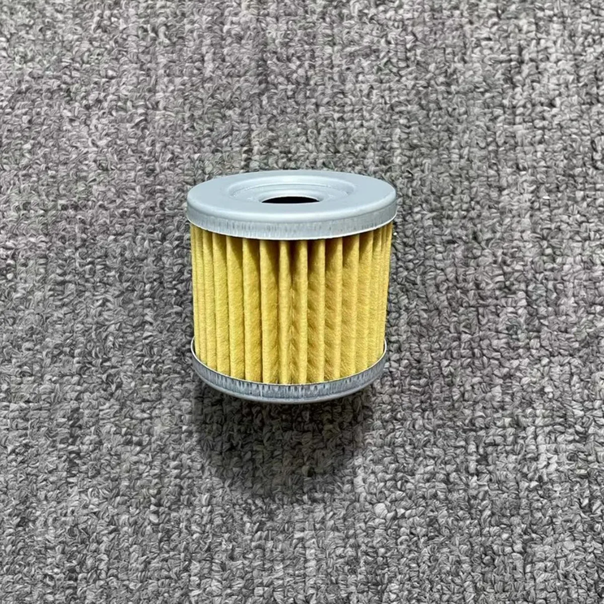 

Original Engine Oil Filter For Suzuki ALT LT 185 UH 200 AN400 DF15 DF99 99A