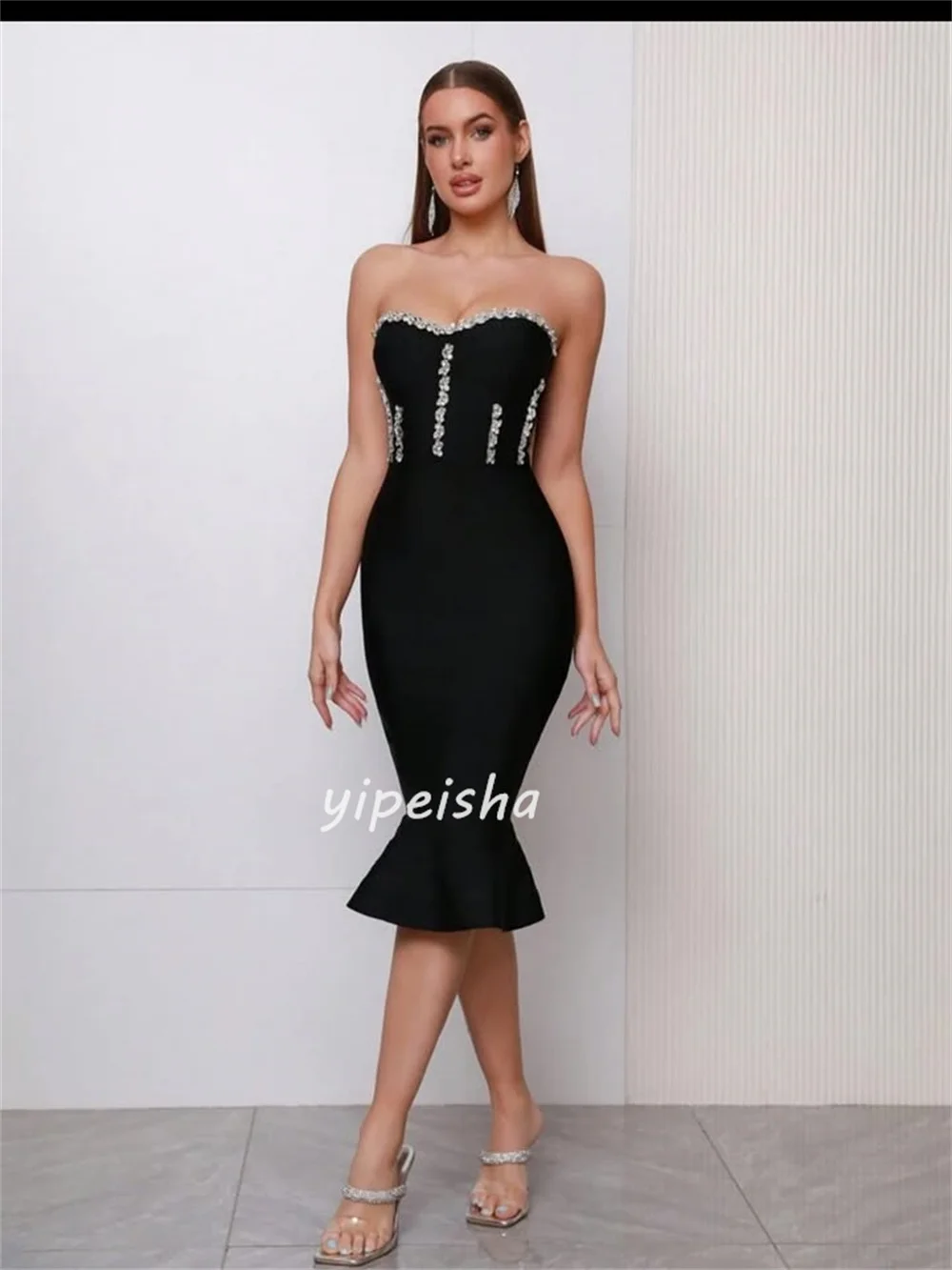 Индивидуальные модные одинаковые трикотажные платья со стразами и рюшами Русалка без бретелек длиной до колена, платья на заказ, классические сексуальные платья