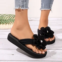 New Women Outdoor Casual Flat Flip Flop Summer Bathroom Slippers Beach Shoes Light Sandals Slippers Flowers Shoes for Women