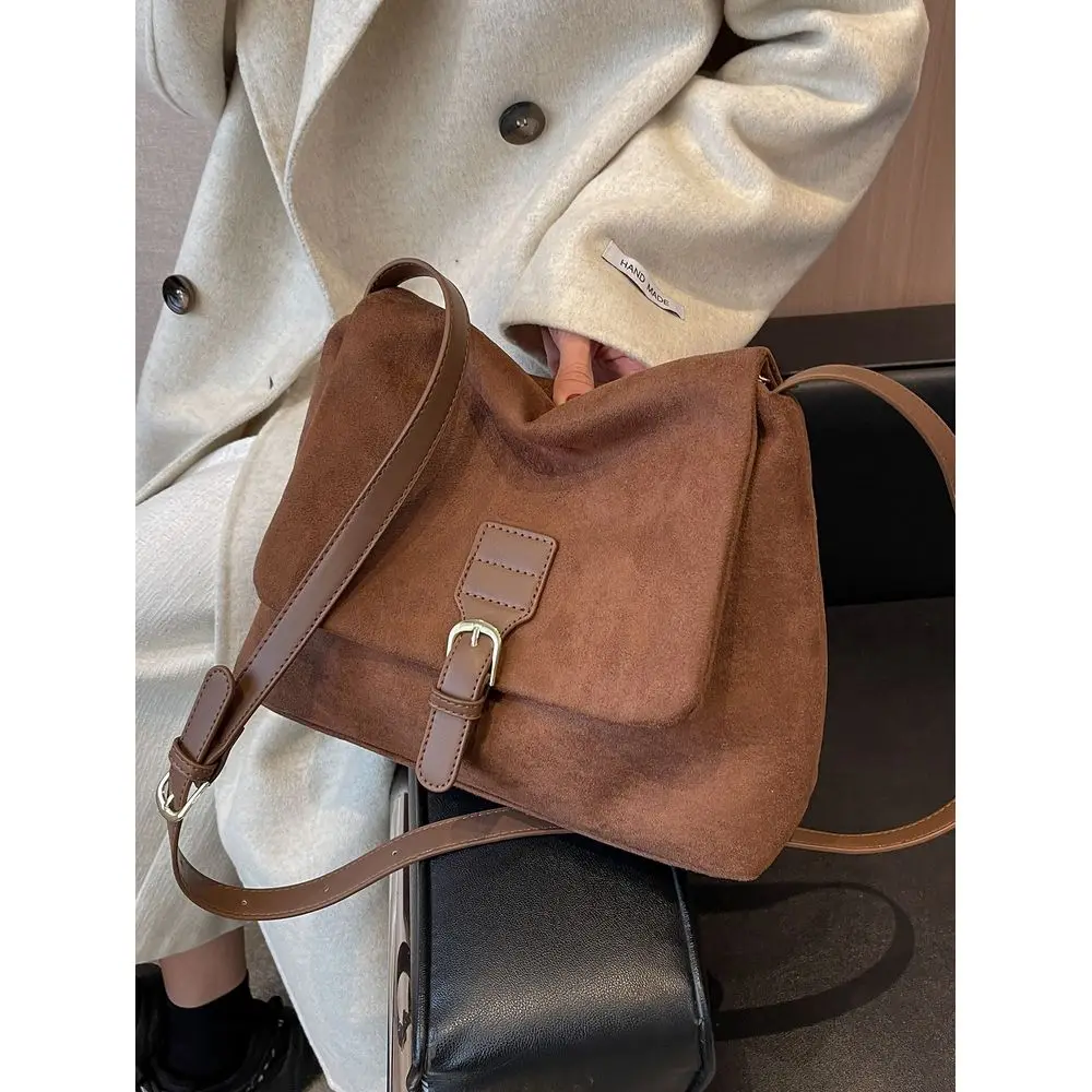 

Decor Flap Hobo Bag