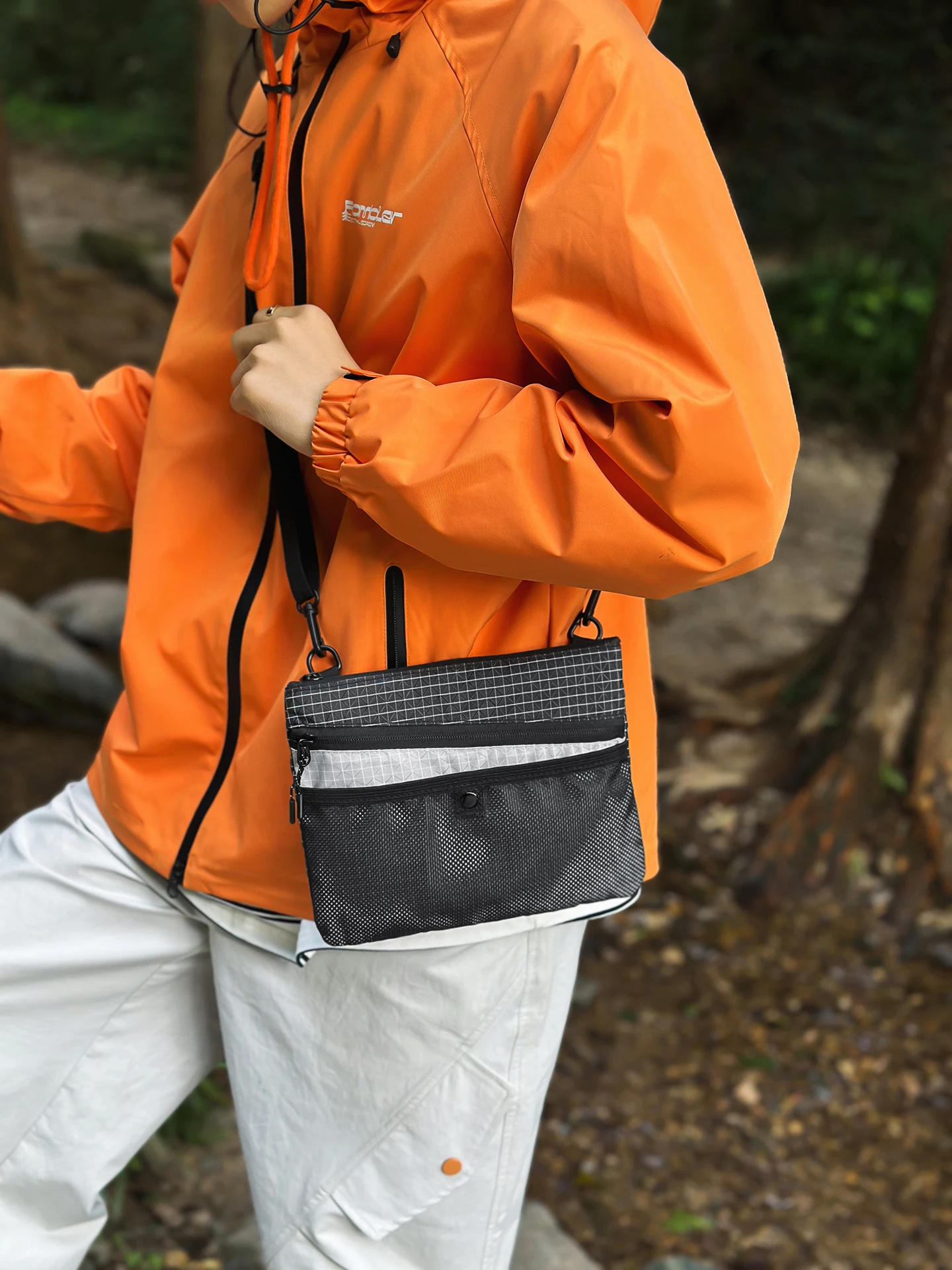 

Lightweight Waterproof Outdoor Sports Men's Crossbody Bag Multi-Functional Portable Phone Bag Mountain Series Small Square Bag