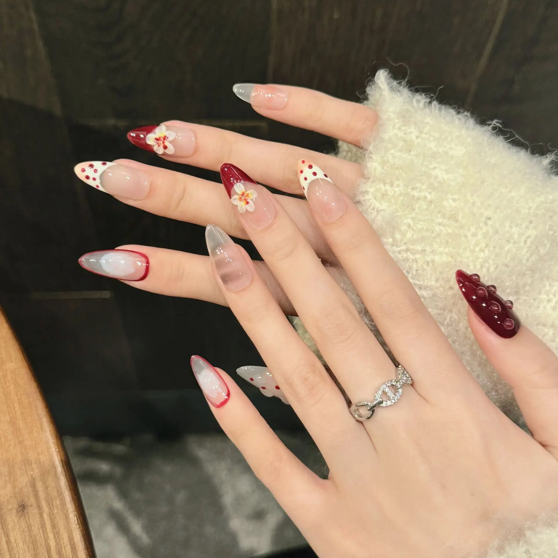 10pcs Handmade Press On Nails 3D Carving Flower Brown French Style False Nails Sweet Cool European Detachable Almond Fake Nail