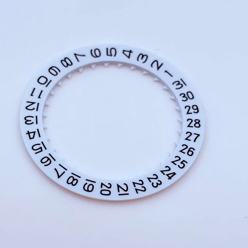 8200 movement parts, calendar plate, three o'clock position, six o'clock position, spare parts repair