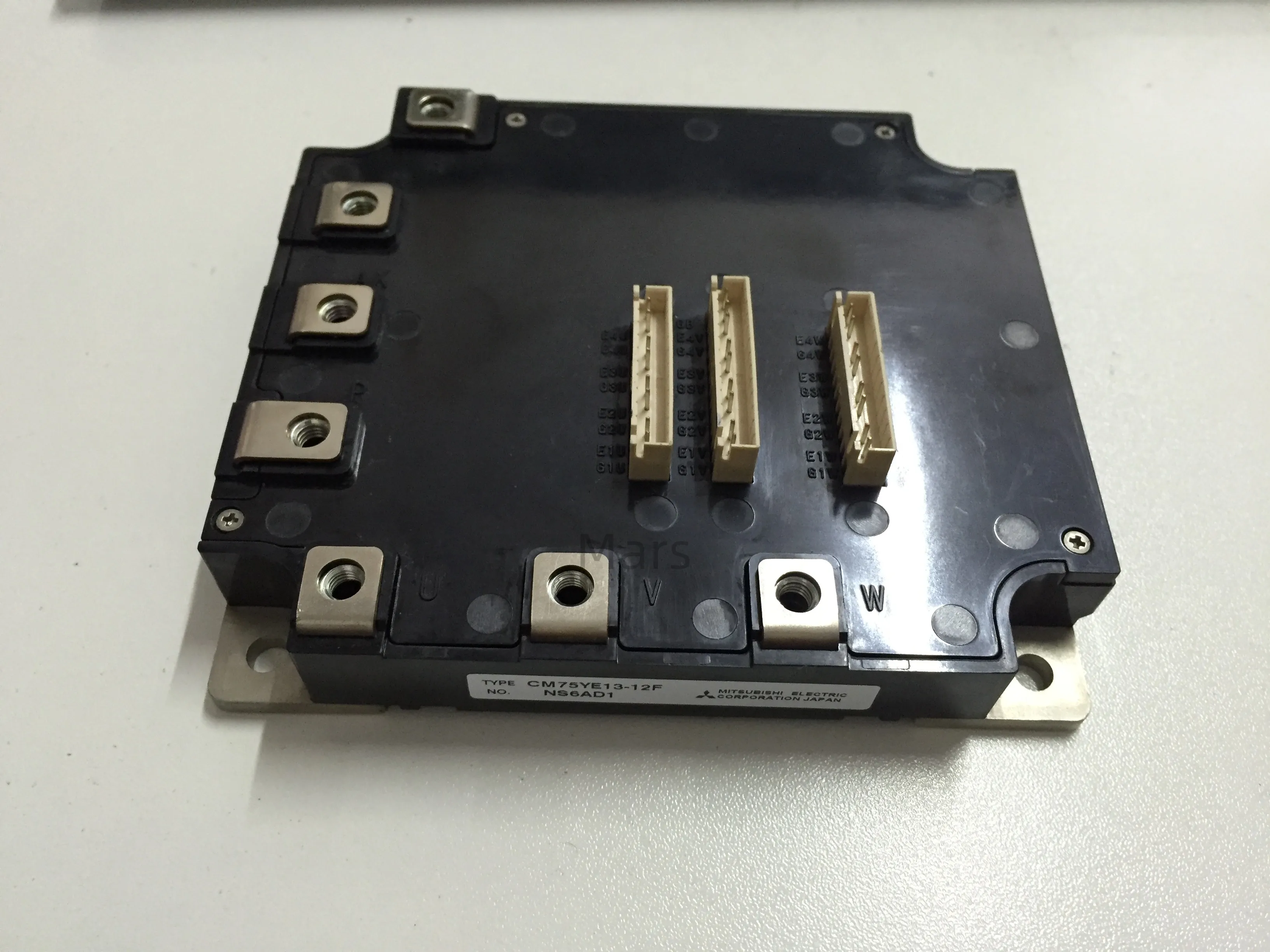 

CM75YE13-12F NEW AND ORIGINAL MODULE