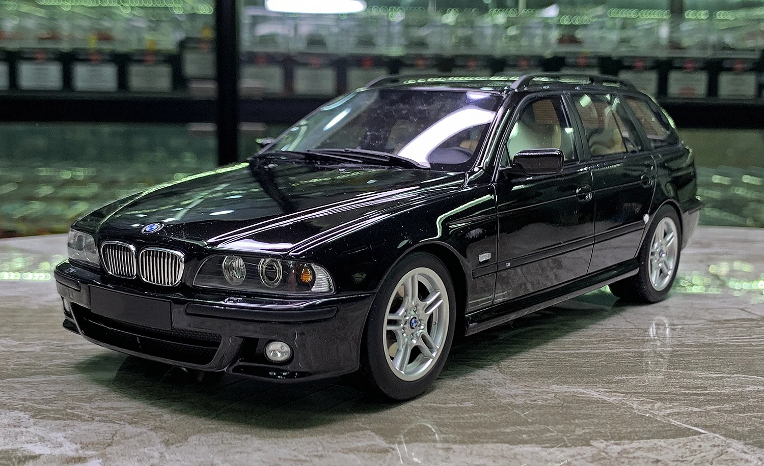 

OTTO 1:18 E39 540i TOURING M-PACK 2001, моделирование, ограниченная серия, смола, металлическая статическая модель автомобиля, игрушка в подарок