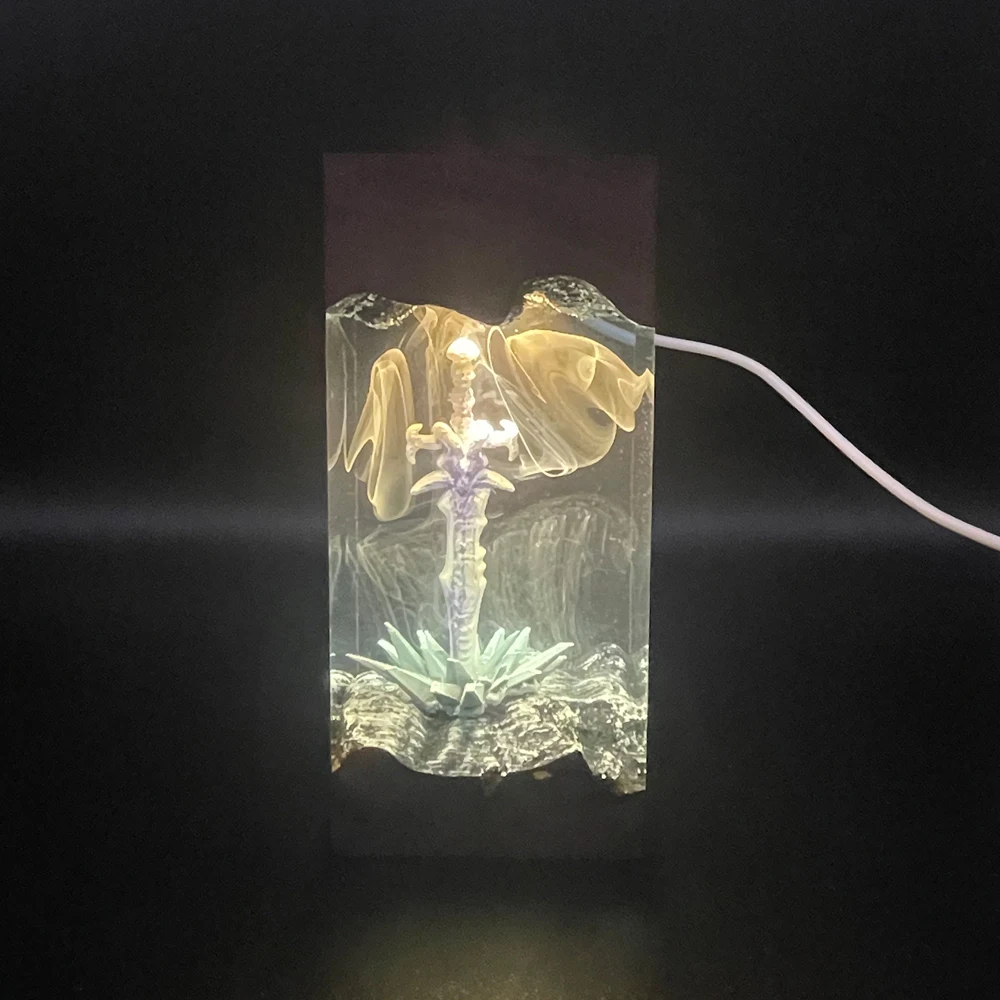 Lampu Resin Organik Tema Pedang Utama Dekorasi Kerajinan Lampu Malam Seni Kreatif Lampu Meja Legenda Zelda Pengisi Daya USB