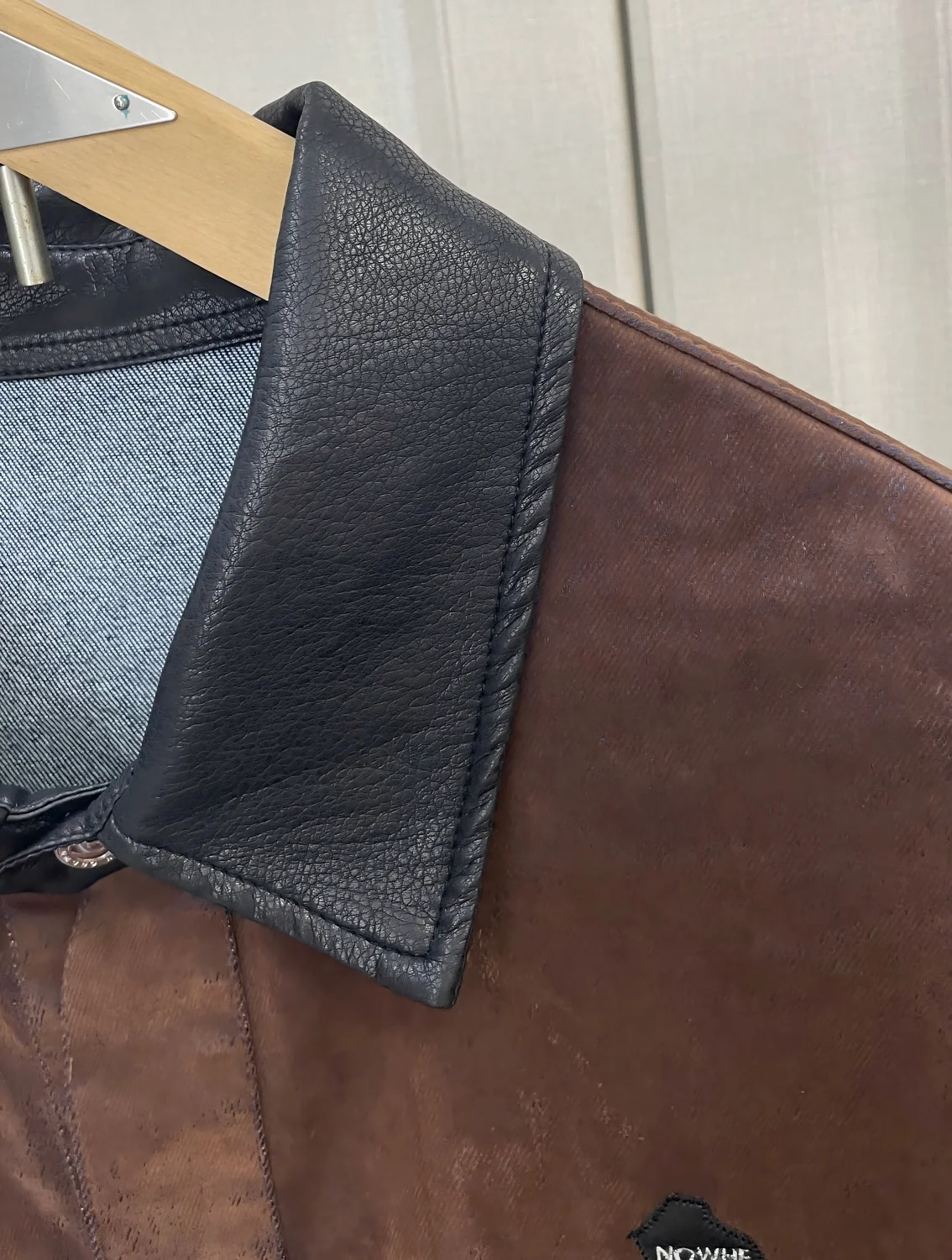 

Мужская винтажная джинсовая куртка из искусственной кожи в американском стиле, весенне-осенняя верхняя одежда, модная рабочая одежда, ветрозащитная свободная посадка