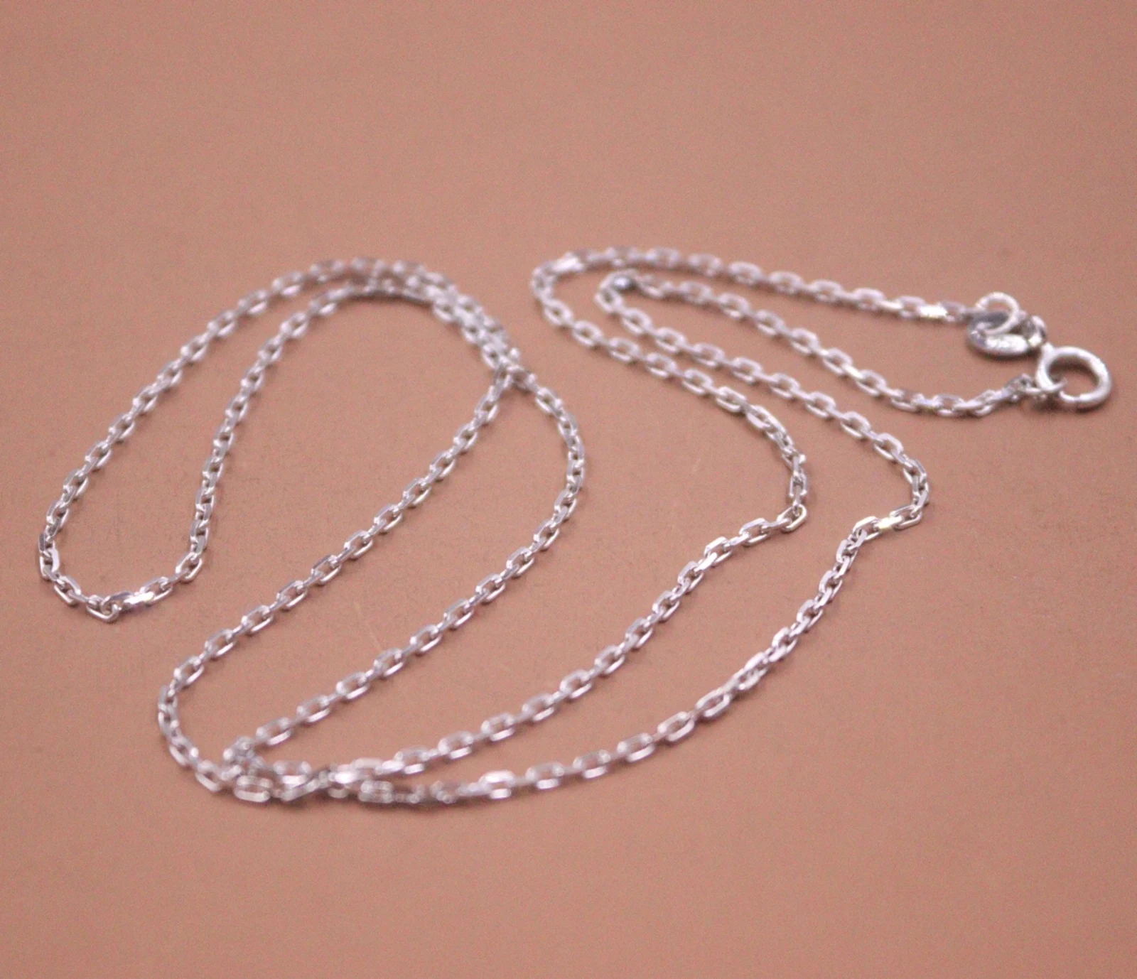 

AU750 Pure 18K White Gold Chain 1.5mm Long Square O Link Necklace 3.7-3.8g /45cm