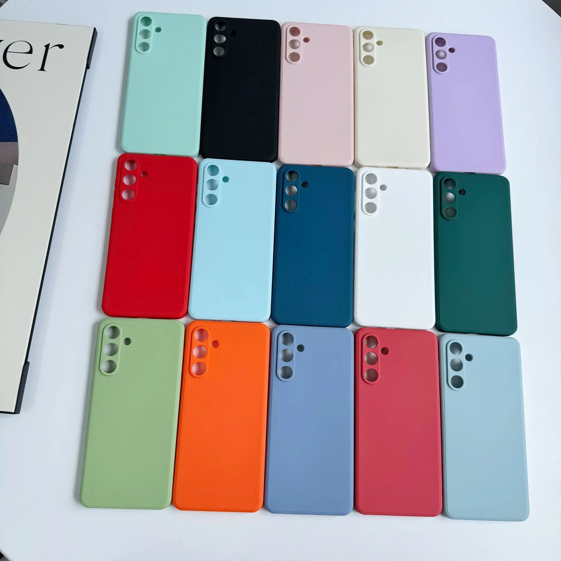 Für Galaxy s26 A52 A17 A05S Full-Cover-Handyhülle mit gerader Kante und Würfelmuster aus Silikon A07 – Detail 1