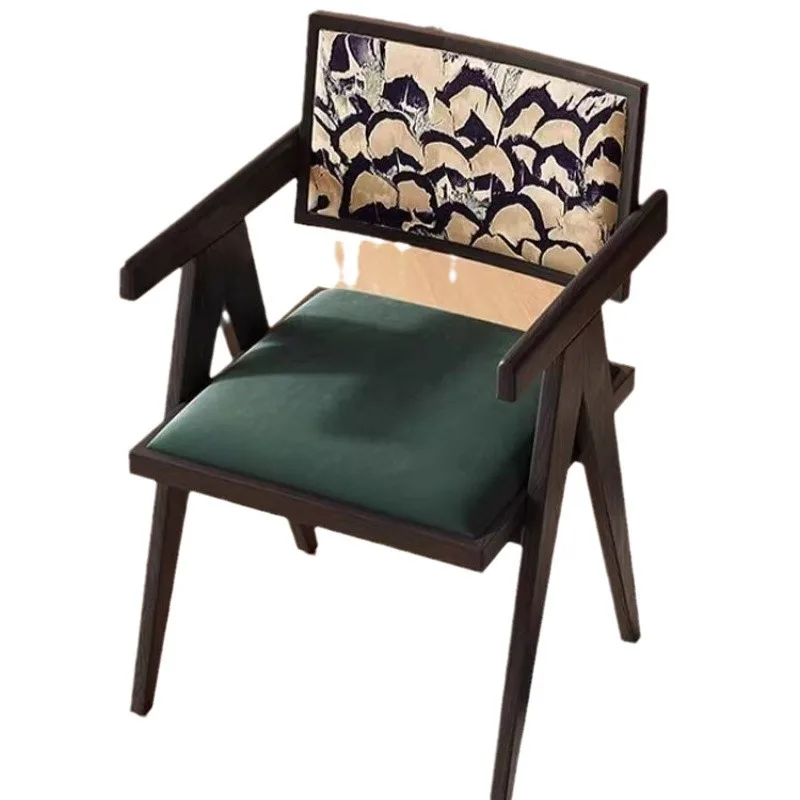 

French retro dining chair Home restaurant Modern light luxury chair Internet celebrity designer medieval