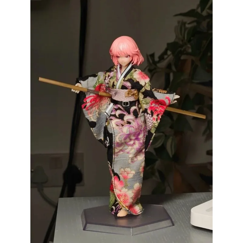 1/12 Maßstab Weibliches Kimono-Bademantel-Kleidungsset Modell Passend für 6'' Soldier Fury NT-04 CFTOYS Romankey Actionfigur-Körper – Detail 1