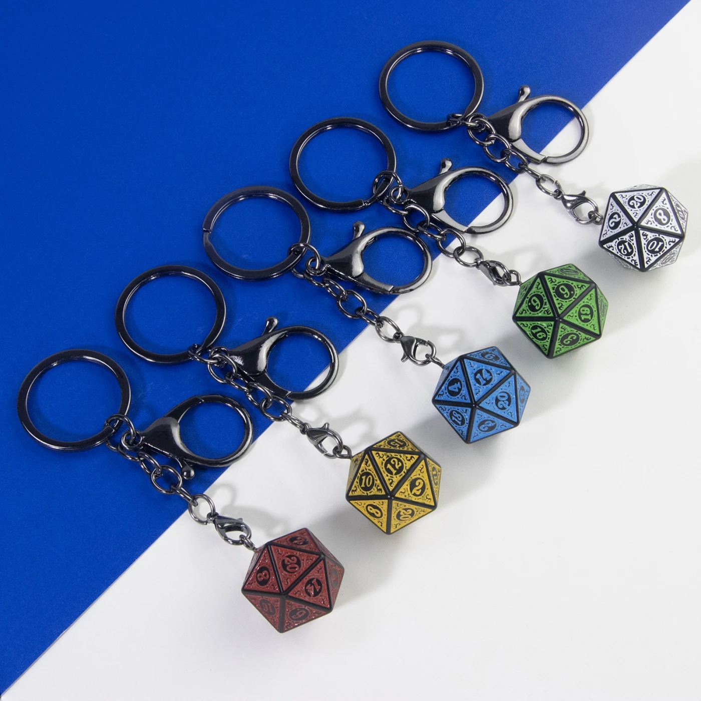 Dice Keychain D20 DND Dice Keychain Dice Pendant Charm Keyring RPG Accessories Gift, Perfect Gift for DND RPG Game Lover