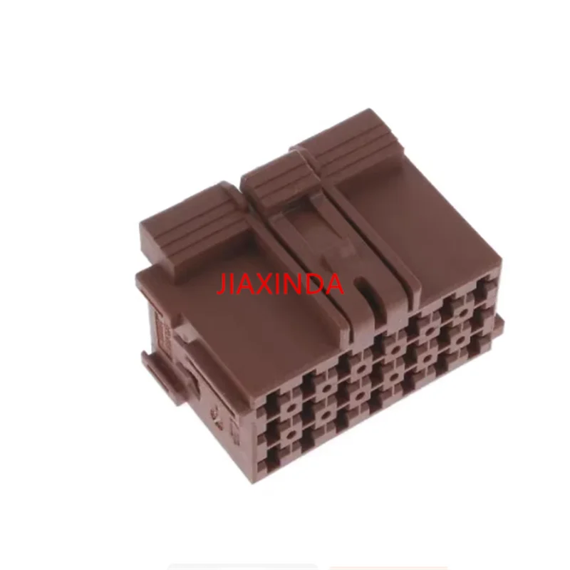 1-967625-1 Shell-type connector with rubber shell and plastic sheath plug