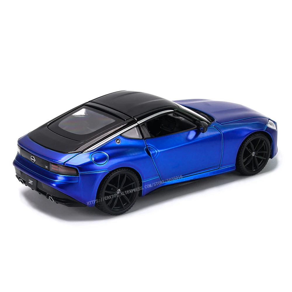 Maisto 1:24 2023 Nissan Z Blue alloy car model handicraft decoration collection toy tool gift die-casting birthday present