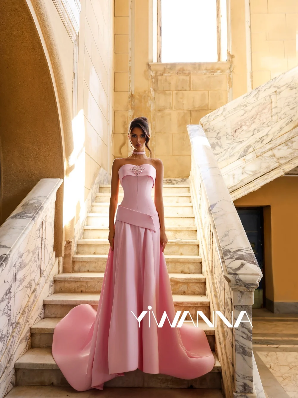 

Pink Satin A-line Long Evening Dress Elegant Strapless Crystal Wedding Party Gown New Customized Captivating Prom Dresses