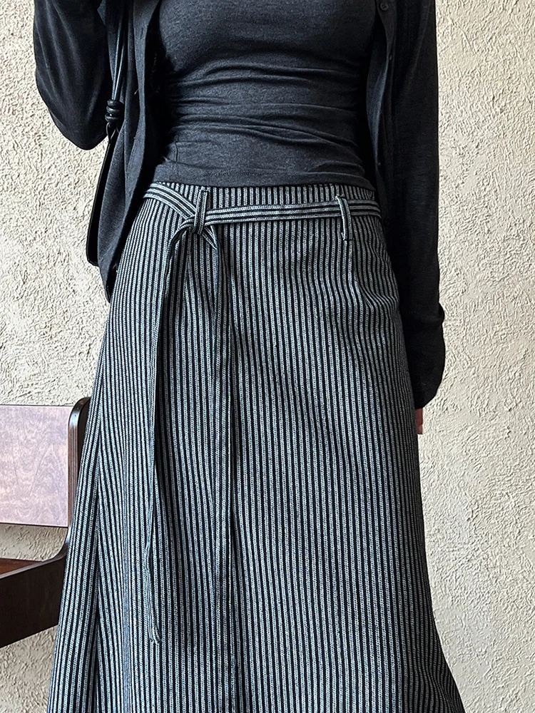 [EAM] High Waist Black Striped Burr Bandage Long Elegant Half-body Skirt Women Fashion Tide New Spring Autumn 2024 1DH7031