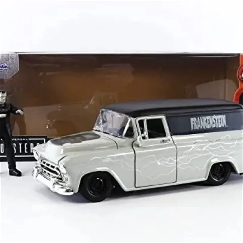 

jada 1:24 FRANKENSTEIN & 1957 CHEVY SUBURBAN Simulation Diecast Car Metal Chevrolet Alloy Model Car Gift Collection J129