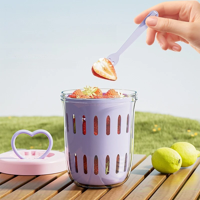 

Drippable Fruit Cup with Fork Portable Sealed Leak-proof Kitchen Picnic Box Double Layer Fruit Cup Drainage Salad Snack Cups