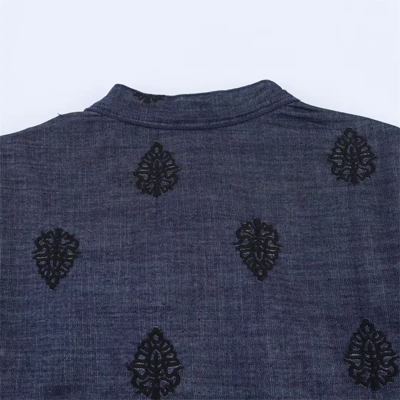 KEYANKETIAN Lente/Herfst Nieuwe Retro stijl Kwastje Lace Up Stand kraag Borduren Denim Shirt vrouwen Losse Trui blouses Top