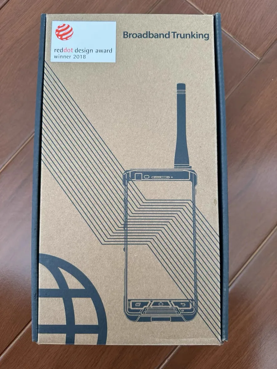 EP821 Generasi Kedua Isi Ulang Untuk Transceiver Walkie Talkie Bluetooth 4G POC Dua Arah Untuk Radio Dengan Fitur Wifi Dan PTT