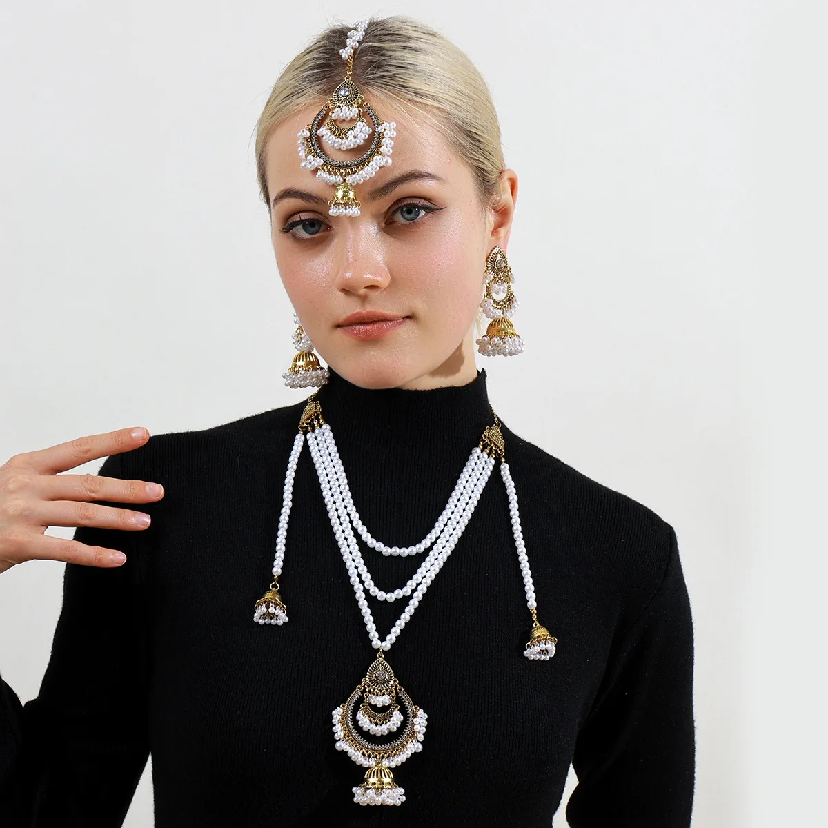 Ethnic Vintage Wedding Jewelry Set Antique Gold Plated Round Crystal Necklace Earrings Maang Tikka Headpiece Jewelry Women