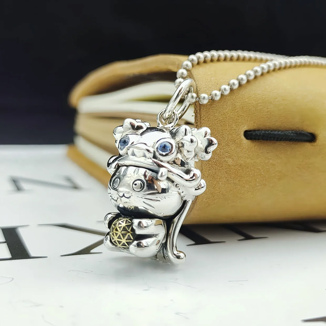 

S925 Pure Silver Jewelry New Personality Retro Cute lion hydrangea Cat Trendy Men And Women Pendant Valentine's Day Gift new