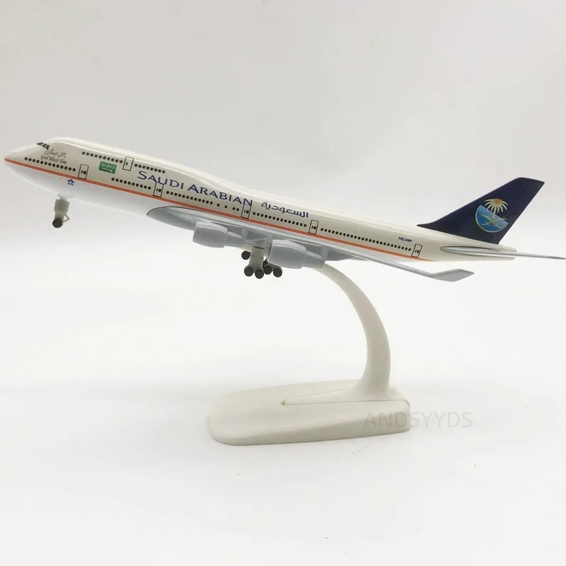 

airplane toy Model 20cm scale aircraft Saudi B747 Metal Replica Alloy Material With Landing Gear Ornaments Children's Toys Boys