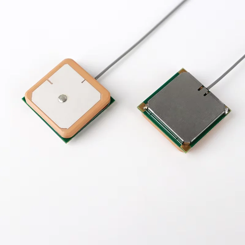 50 قطعة RoHS معتمد الأصلي نشط داخلي السيراميك هوائي GPS 25x25x4 نطاق التردد 1561 ميجا هرتز-1575 ميجا هرتز لتطبيق GNSS و GPS
