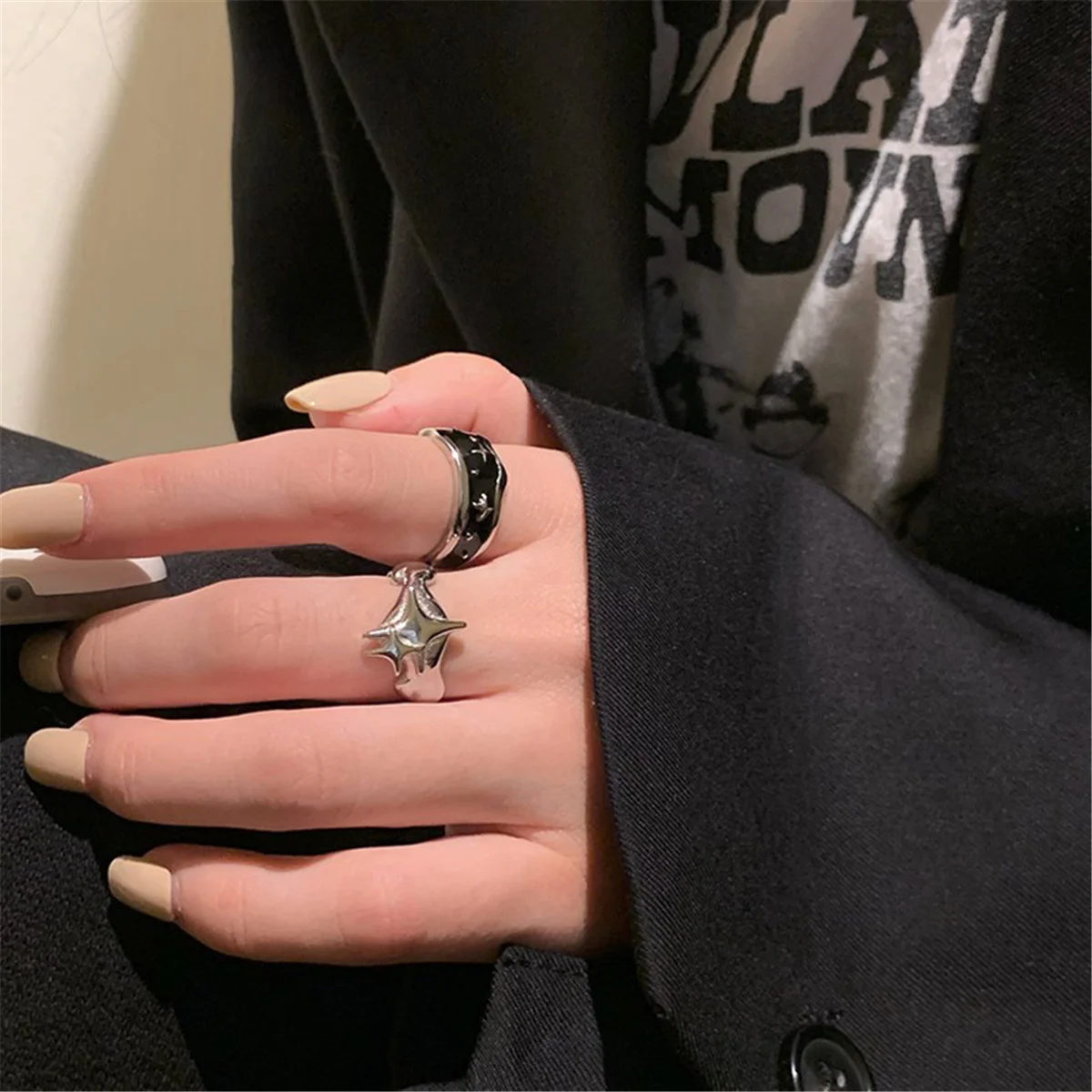 Vintage Black Drip Oil Stars Irregular Open Rings for Women Fashion Jewelry Creative Adjustable Ring