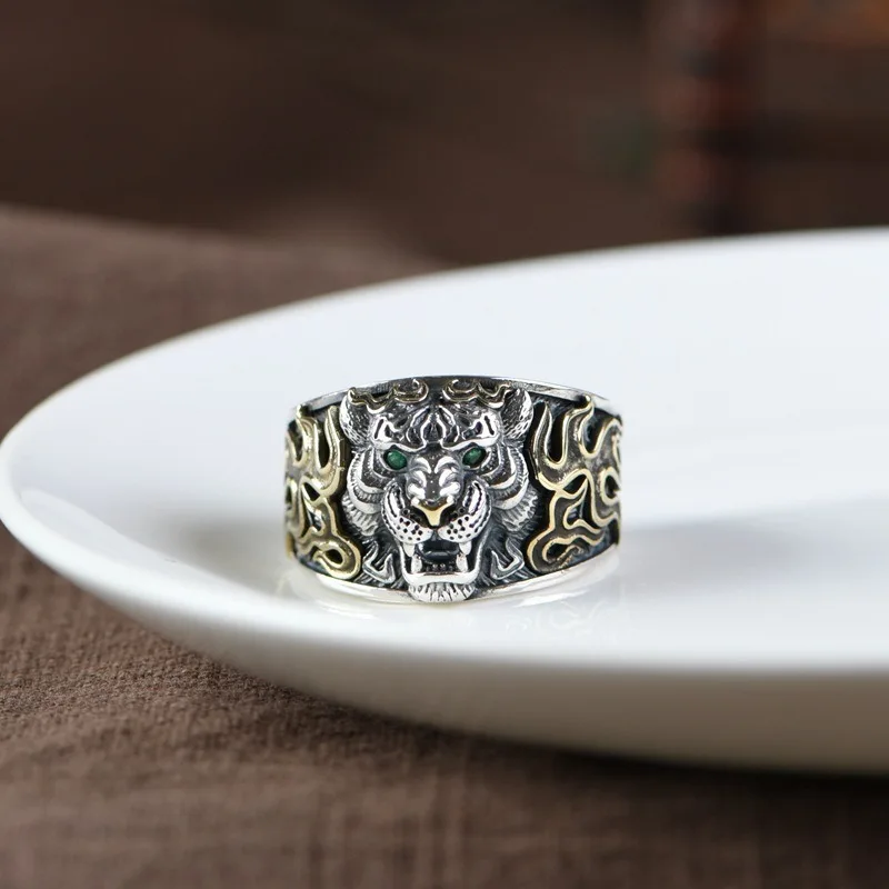 New Fashion Gold Silver Collision Tiger Ring Male Finger Accessories Domineering Tiger Crystal Eye Ring Male Jewelry Open Size