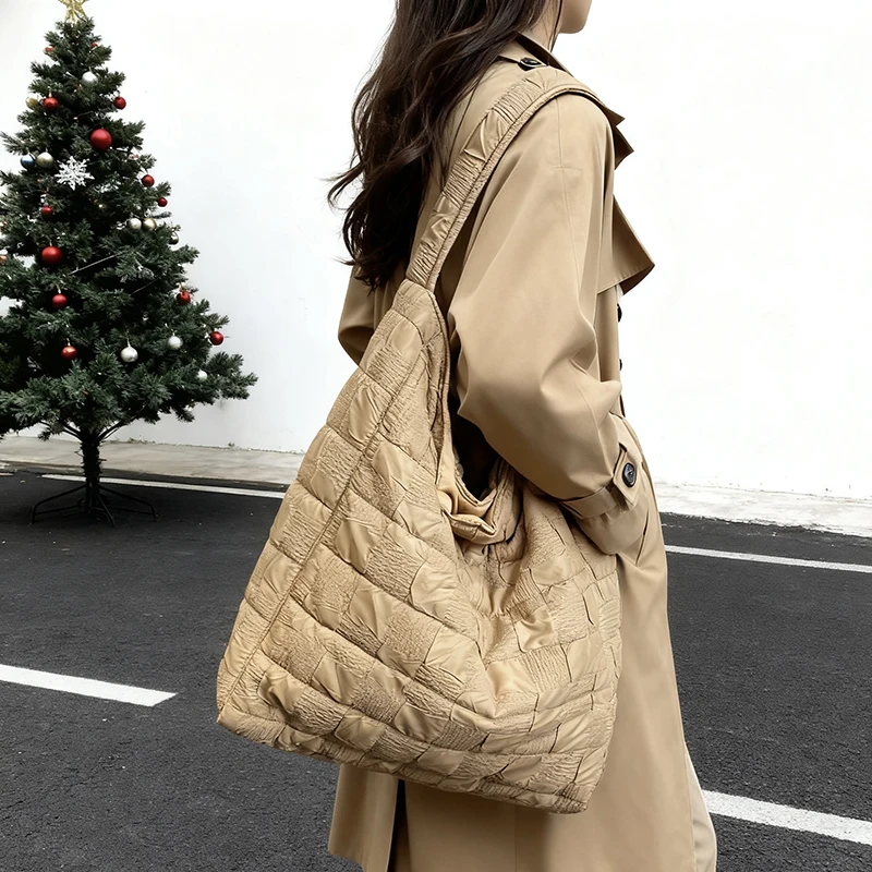 

Korean-Style Casual Pleated Quilted Padded Tote Bag 2025 New Large-Capacity Commuter Shoulder Underarm Bag 2320Yx