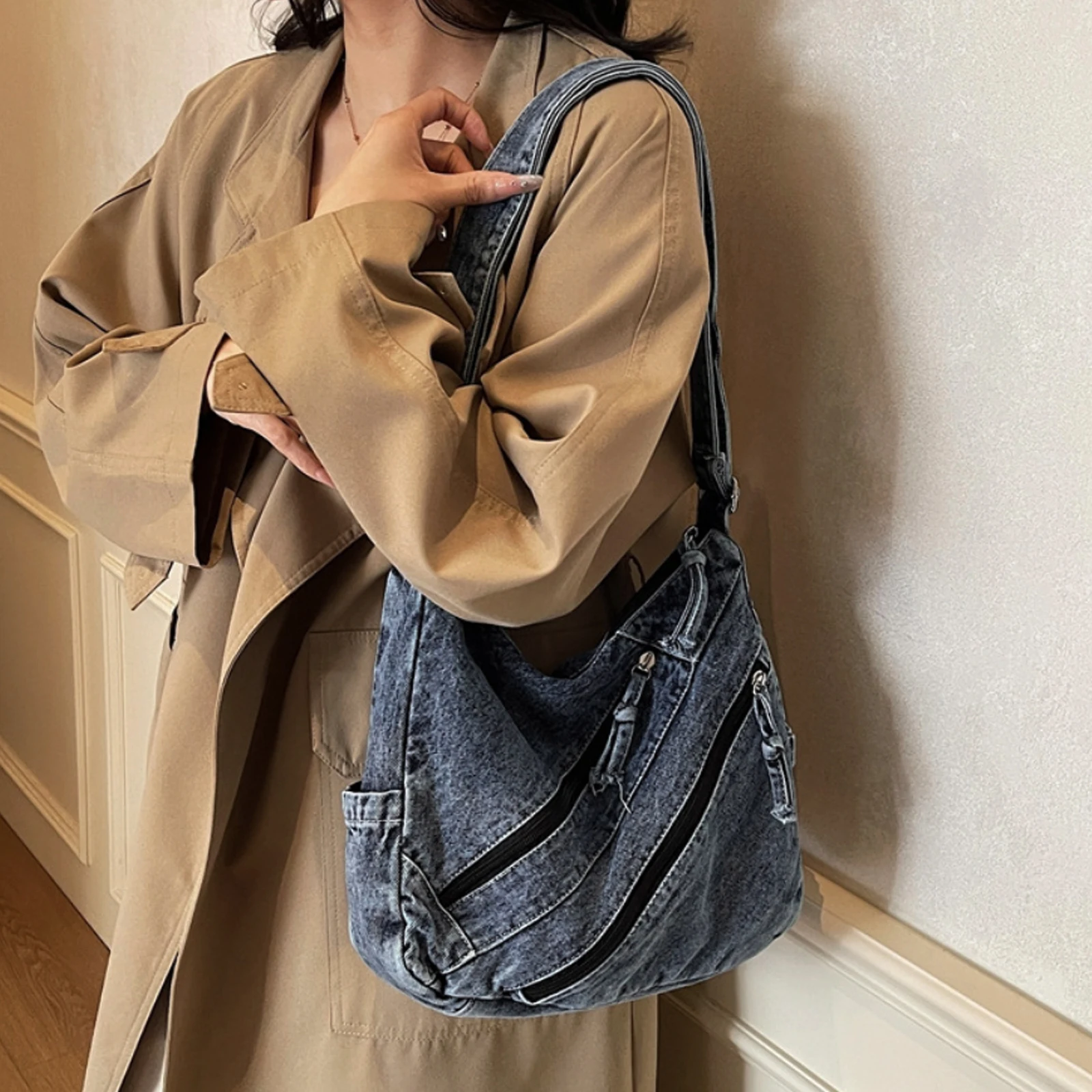 

Женская джинсовая сумка-тоут через плечо на молнии, стильная, однотонная, с эффектом потертости, вместительная сумка-мессенджер