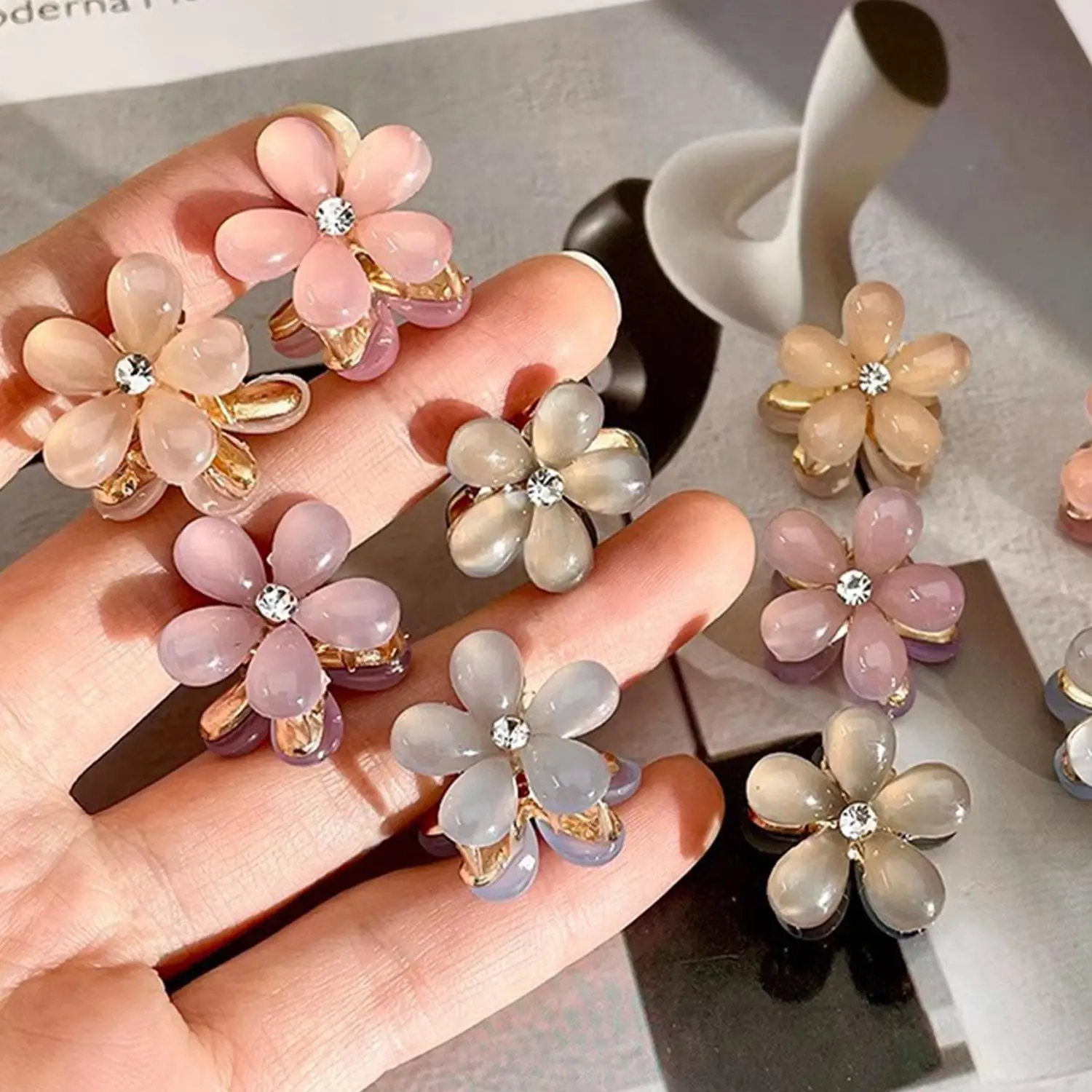 Mini Sweet Cool Opal Flower Hair Claw Girl Small Transparent Crystal Hairclip Buttons Hairpin Headdress Children Kid Accessories