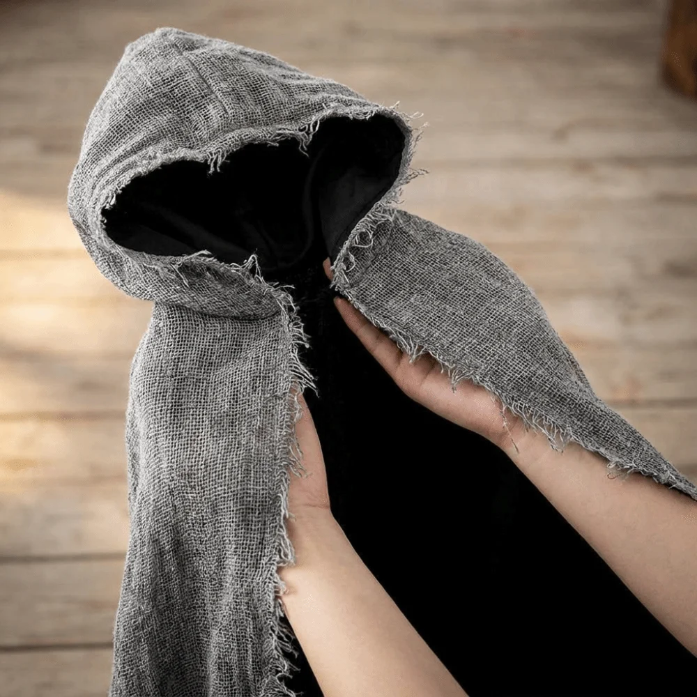 Hooded Design Halloween Cloak Ripped Texture Exaggerated Style Halloween Cosplay Cape Tattered Fabric Unisex