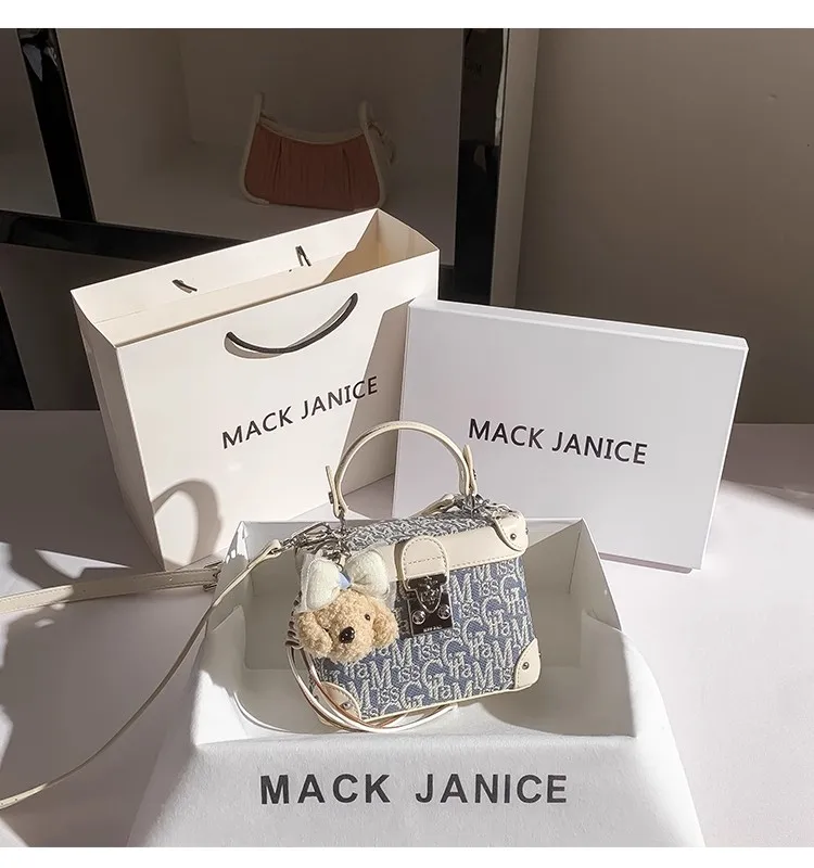 

Luxury Embroidery Square Box High Quality Fashion Letter Pattern Women Handbag Textured Clutch Purse Shoulder Crossbody Bag