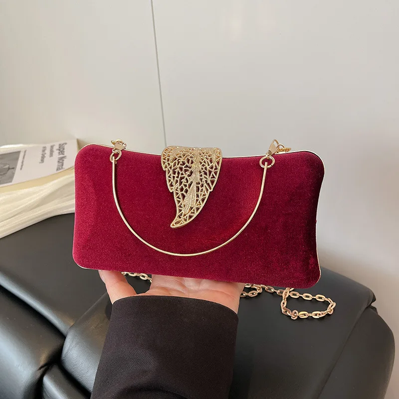 

Clutch Bags Velvet Flap Design Evening Bags Leaf Metal Chain Shoulder Handbags Glitter Ladies Girl Event Purse