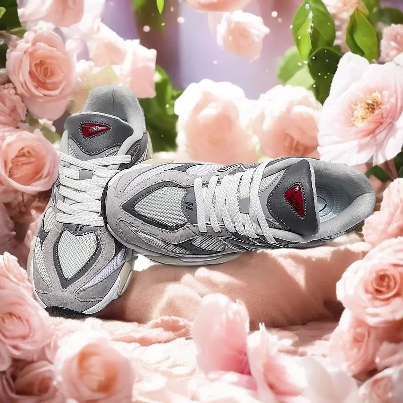 

Essential: Fashionable basketball shoes comfortable and soft soles, suitable for casual sports