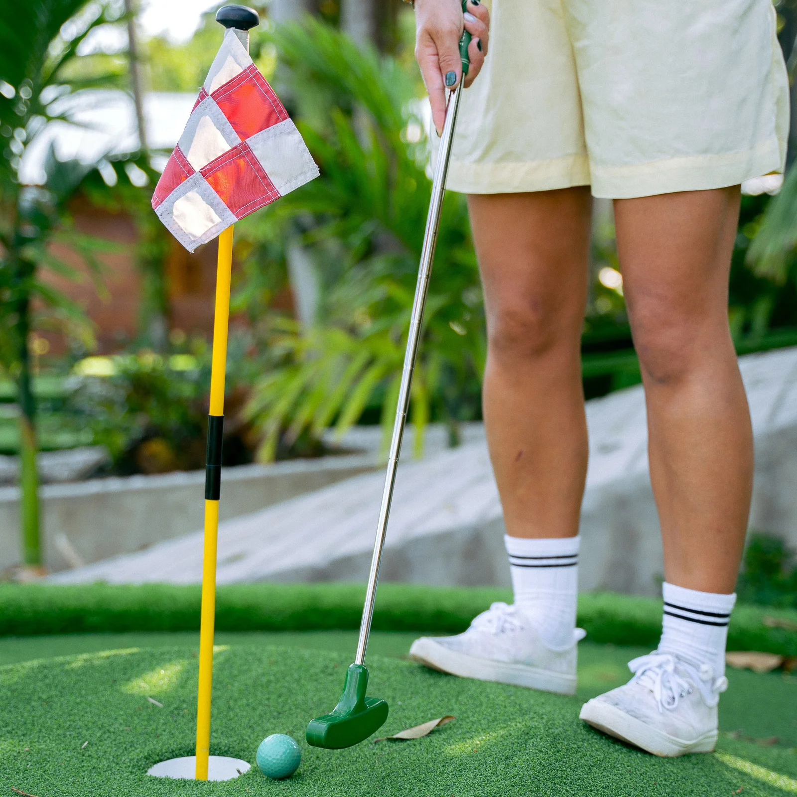 

Golfing Targeting Flag Lightweight Textured Surface Fine Workmanship Training Equipment Golf Practice Goal Prop Durable Outdoor