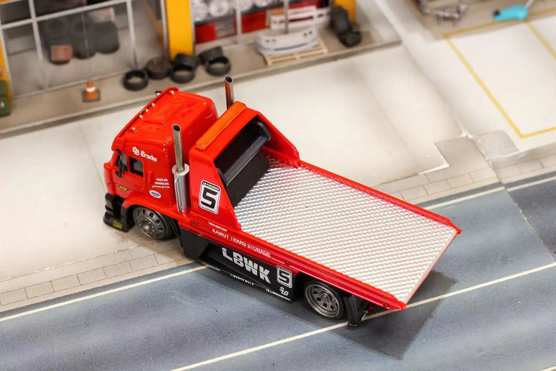 sw-1-64-modified-trailer-with-extendable-moving-tailboard-alloy-model-car-pre-order