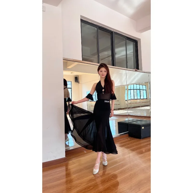 Robe de danse moderne personnalisée, tenue d'entraînement, compétition de Performance, Ocostumes, haut à licou noir, jupe serrée aux hanches