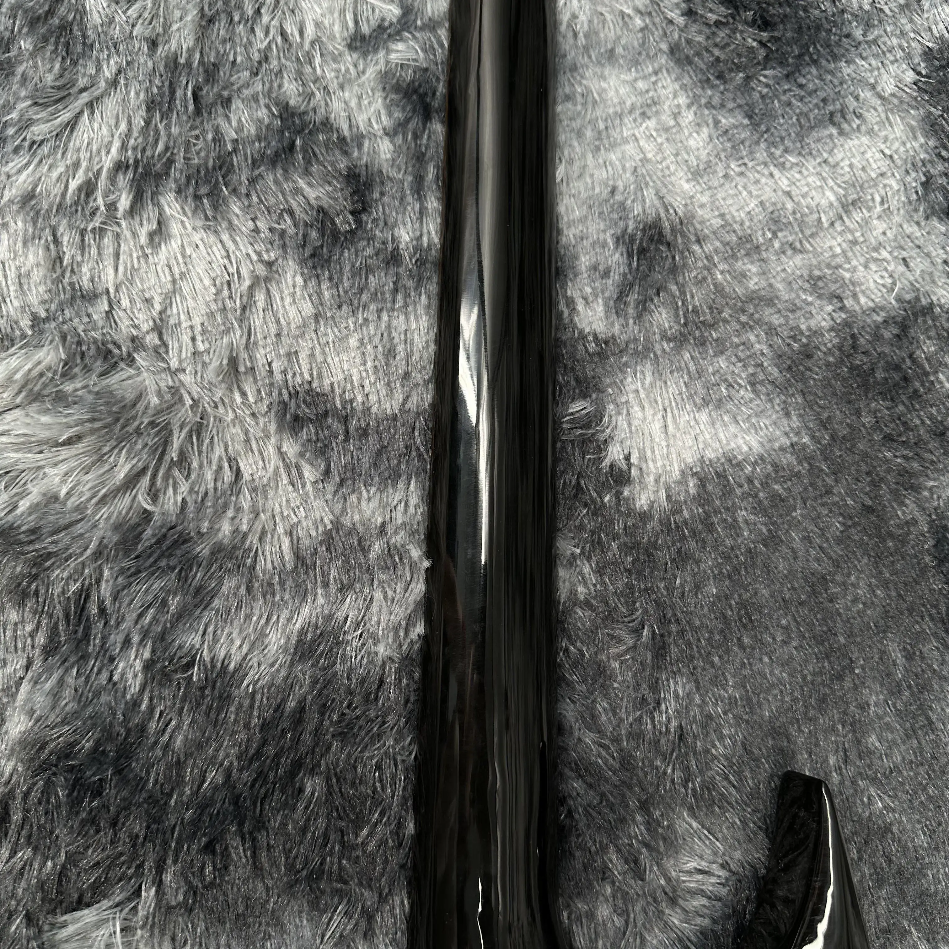 Classic Alien Black Electric Guitar - Sabre Design, Rosewood Fingerboard, Red Bat-Shaped Fretboard Inlays, Dual Pickups, Dual Tremolo System. Heavy Metal, Rock. Fast Shipping, Free Shipping. view 5