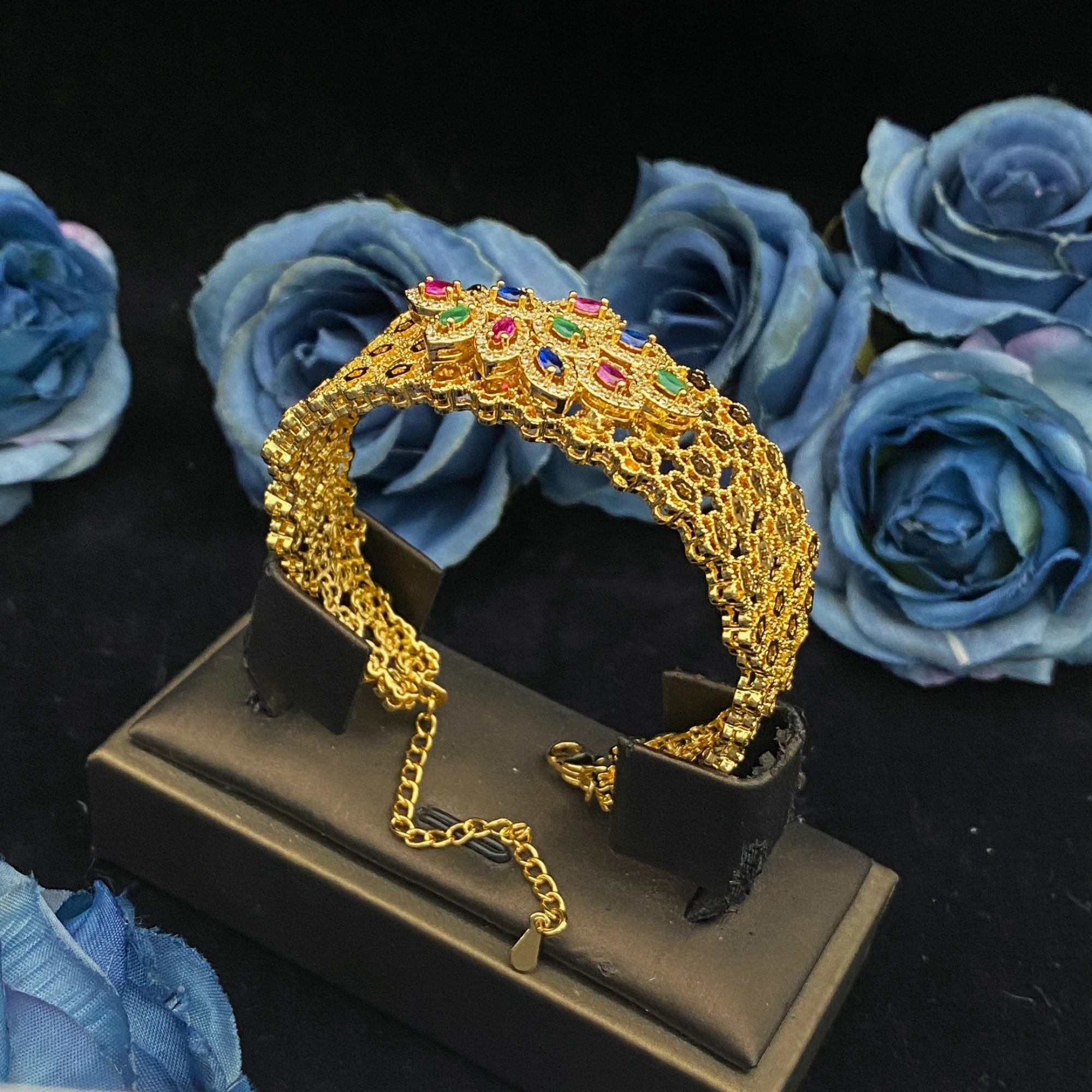 

JRH Vintage Boho Style Gold Plated Zircon 4 PcSet Necklace Chain Bracelet Ring Earrings Unique Design Party Wedding Jewelry