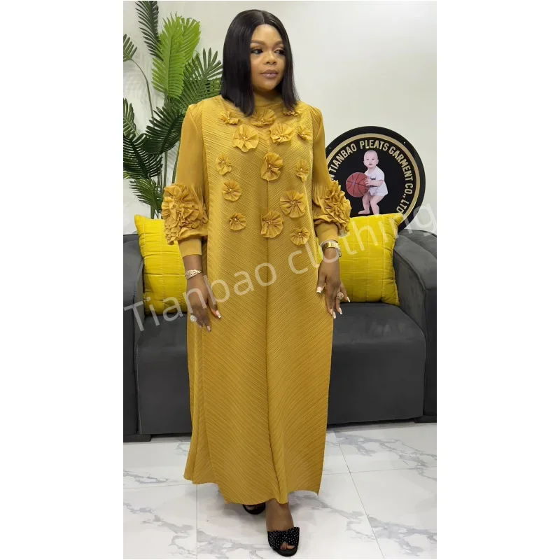 

Miyake плиссированное элегантное женское платье, новинка 2025, однотонное женское платье большого размера с аппликацией из бисера и цветочным принтом