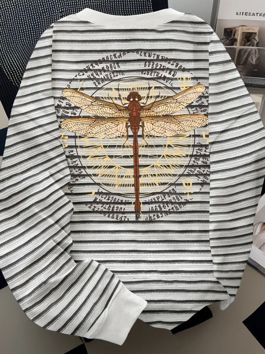 

Outlet Brand Long Sve T-irt Men Women Trendy Haome Versatile Top Printed round Ne Striped Clothing for 8-25 Years Old