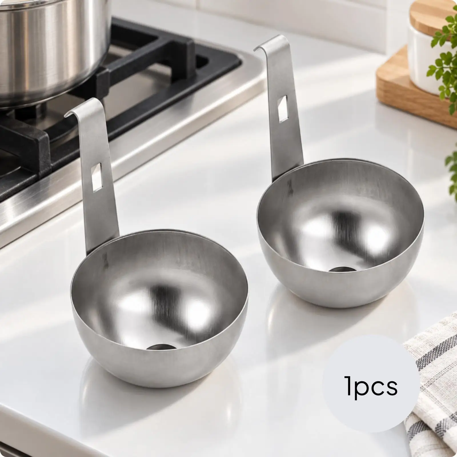 Egg Cooking Container Stainless Steel Poaching Mold with Hook for Boiling Water Kitchen Gadget for Perfect Eggs