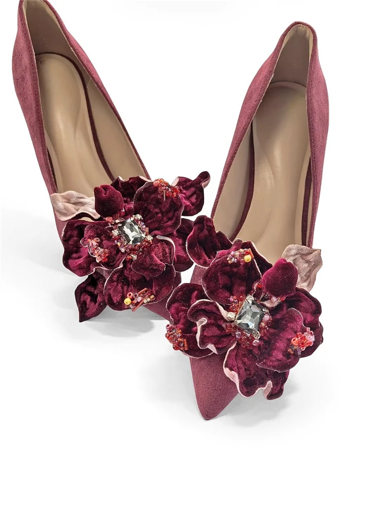 رقيقة عالية الكعب الربيع والخريف جديد وأشار المخملية ثلاثي الأبعاد حجر الراين مطرز زهرة أحذية مأدبة الأحذية النسائية