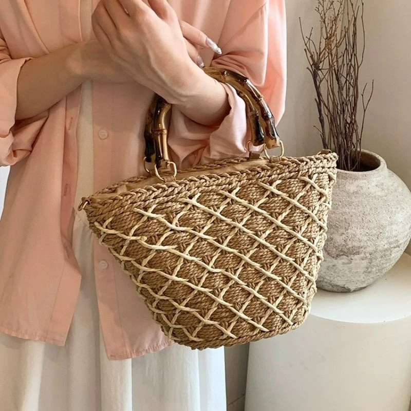 

New Style Casual Hand-held Vegetable Basket Bag, Versatile Summer Crossbody Bag with A Slanted Design, Beach Straw Woven Bag