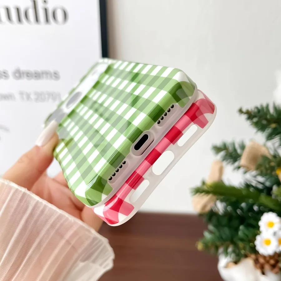 iPhone 17 Pro用ケース 可愛い エステティック ギンガムチェック柄 スマホケース ソフト スリム TPU 耐衝撃 スマホカバー 女性 女の子向け 6.3インチ