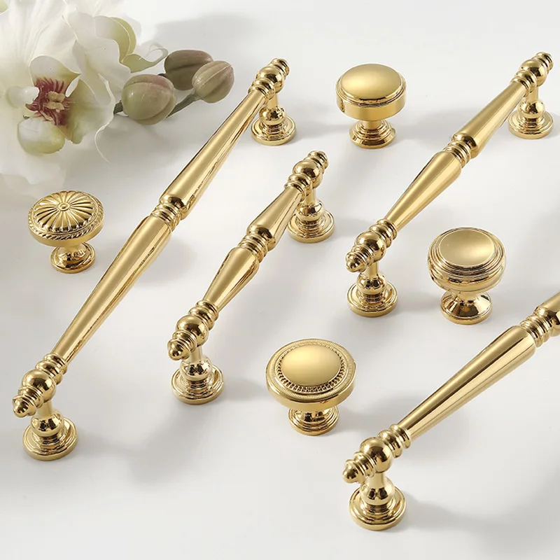 

Luxury French Solid Brass Furniture Handles Retro Gold Cupboard Door Knobs Solid Copper Drawer Pulls for Kitchen Wardrobe 96/128